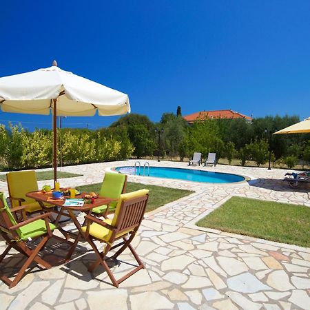 Iliachtides Villas 카라보밀로스 객실 사진