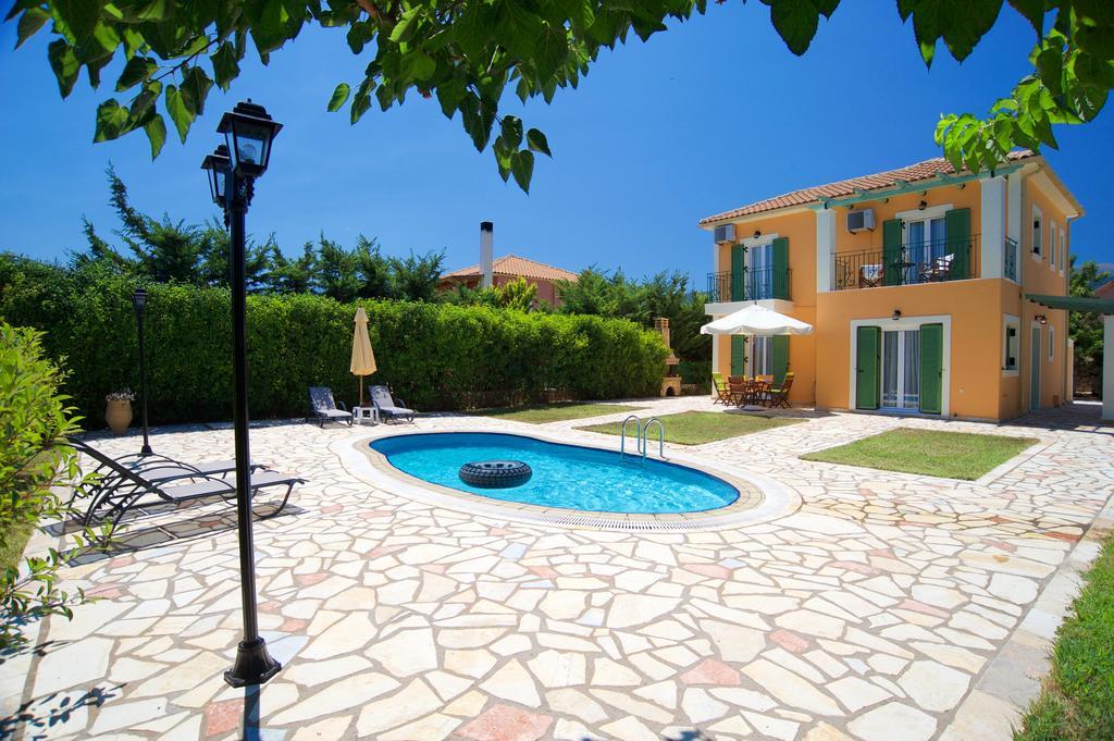 Iliachtides Villas 카라보밀로스 외부 사진