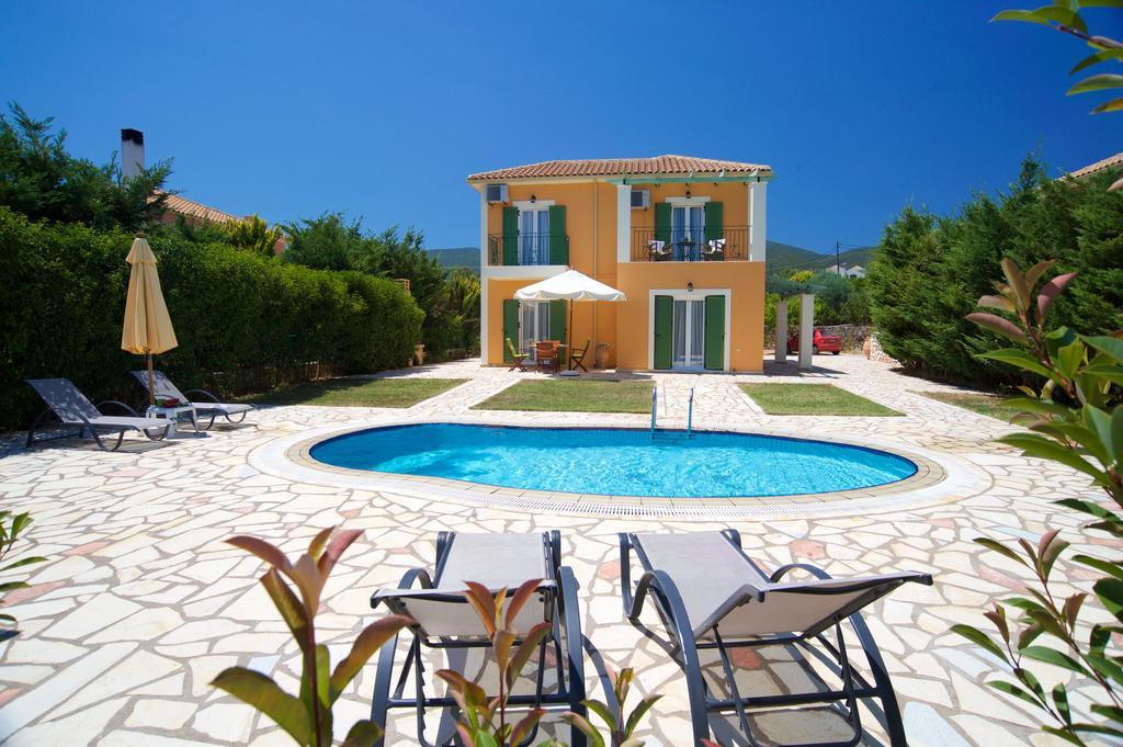 Iliachtides Villas 카라보밀로스 외부 사진